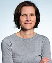 Dr. Julia Lang ist wissenschaftliche Mitarbeiterin am IAB.